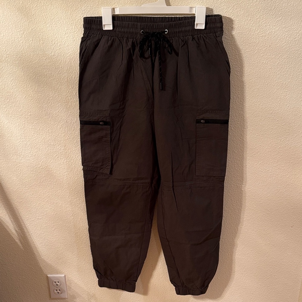Know One Cares Women's Cargo Pants, Size XL, New